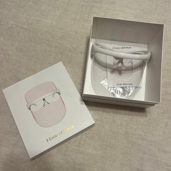 LED Light Facial Mask - Picture 2 of 5